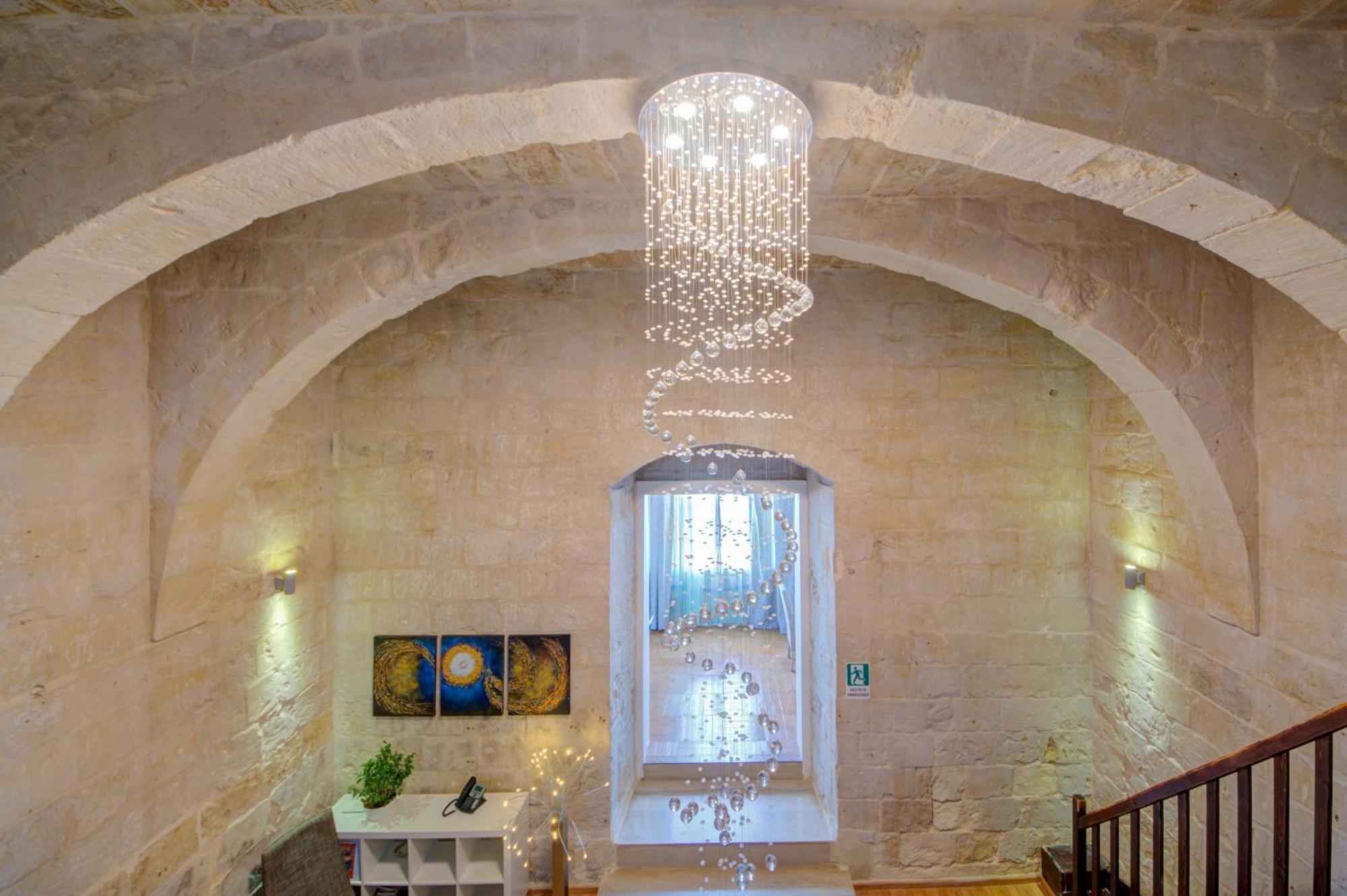 Valletta Waterfront Villa With Pool And Jacuzzi Exterior photo