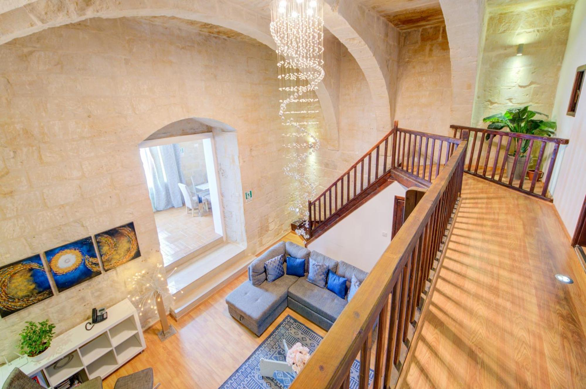 Valletta Waterfront Villa With Pool And Jacuzzi Exterior photo