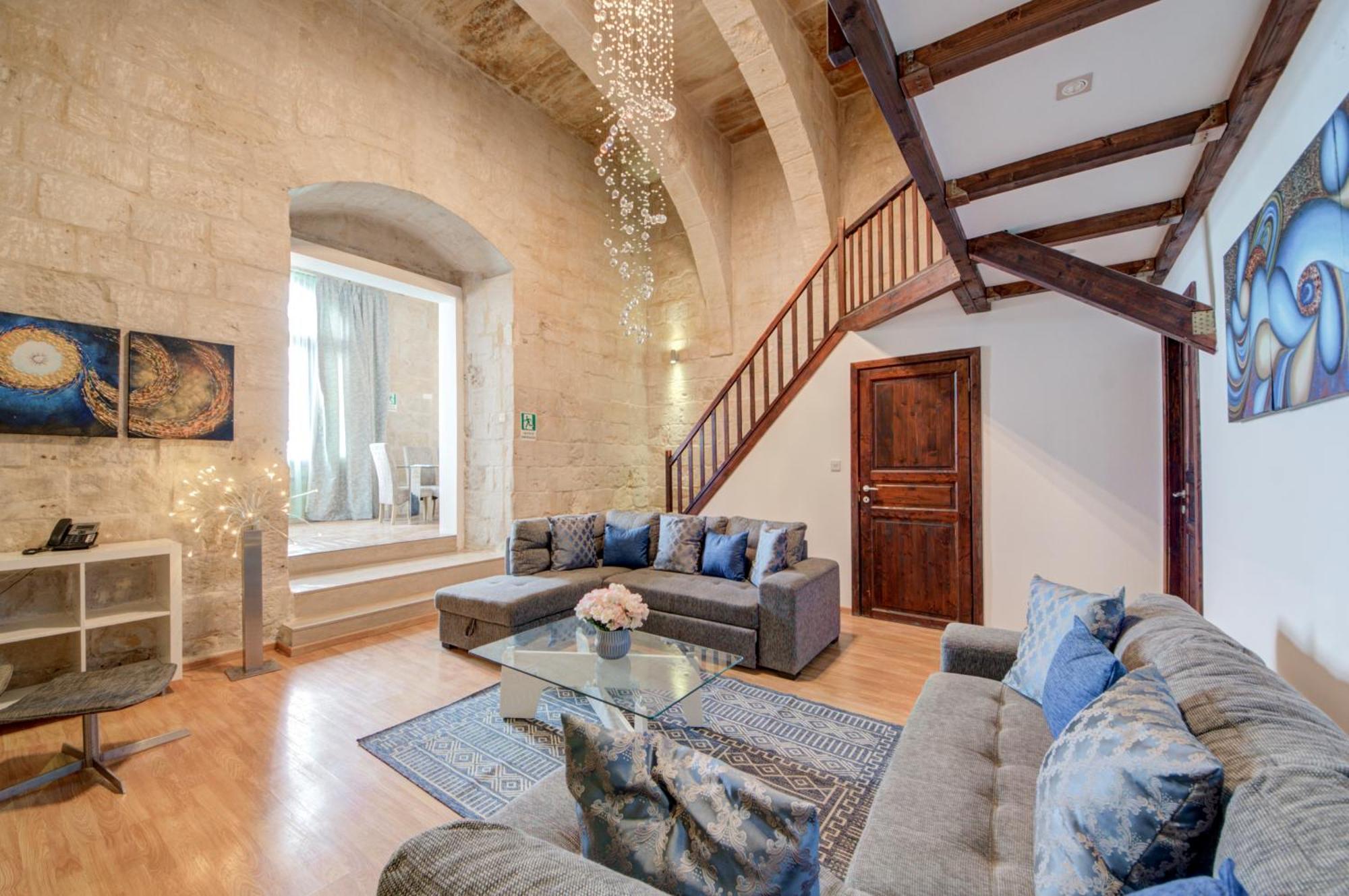 Valletta Waterfront Villa With Pool And Jacuzzi Exterior photo