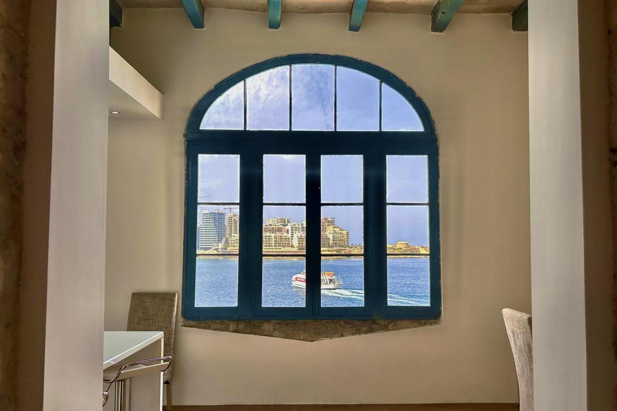 Valletta Waterfront Villa With Pool And Jacuzzi Exterior photo
